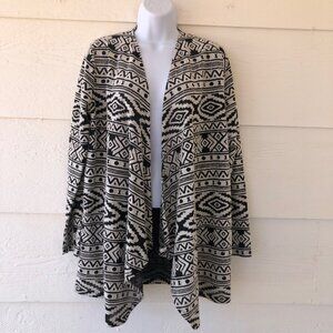 American Eagle Outfitters Size M Poly/Cotton Long Sleeve Lightweight Cardigan